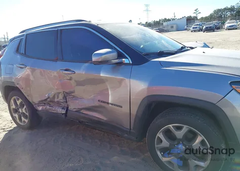 2019 Jeep Compass Limited 4X4 z USA, uszkodzony, nr VIN 3C4NJDCB6KT596244